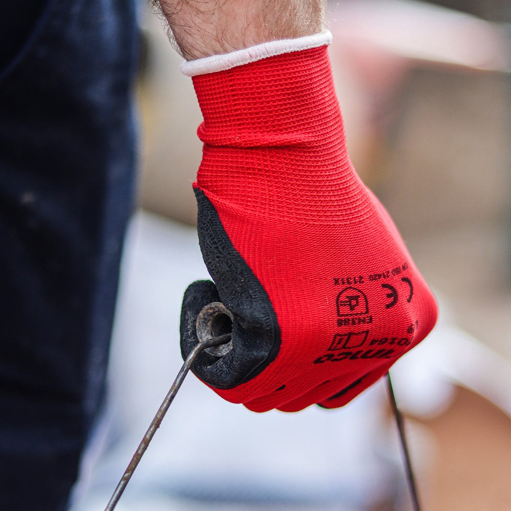 Light Grip Glove Latex Crinkle - Medium | Backing Card