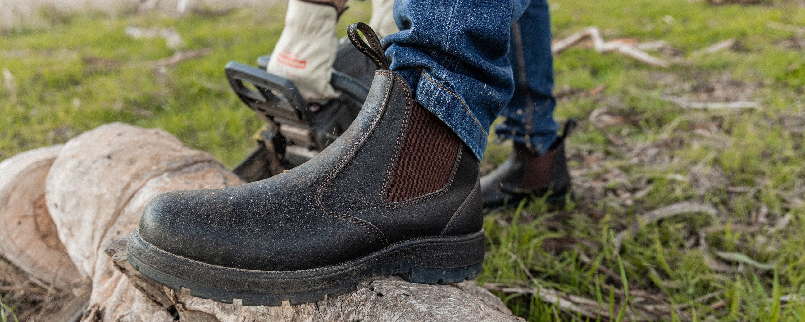 Hard Yakka Boots Banner Image