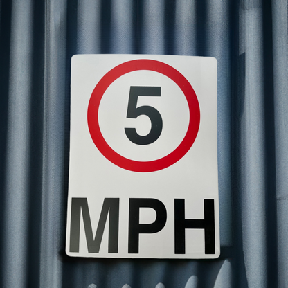 5 mph Sign 400 x 300mm