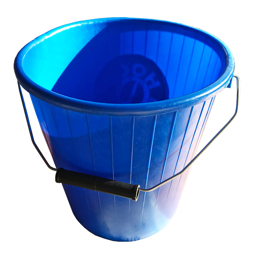 Hoof Proof Calf Bucket 5L c/w Handle -Rib-Blue C10 – Tanat Supplies